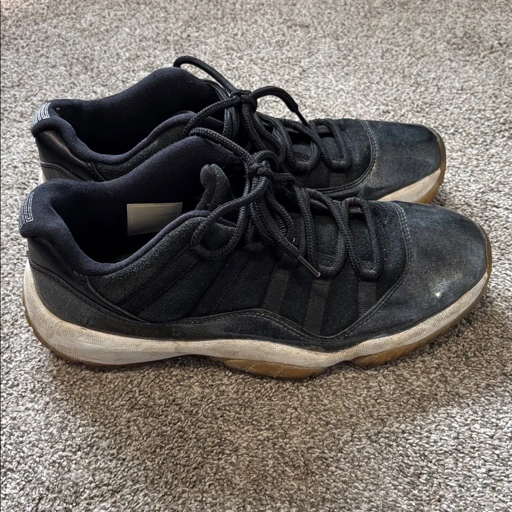 Air Jordan 11 Retro Low “72-10” (528895-010) – Men’s Size 11